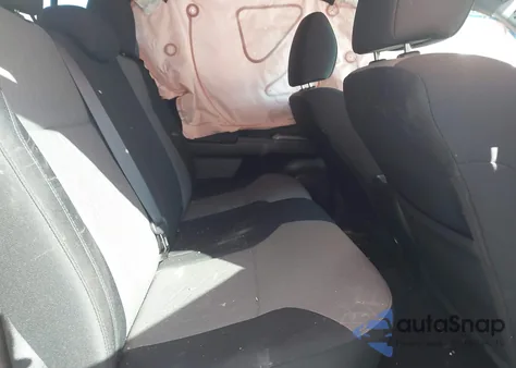 2023 Toyota Tacoma Trd Off Road z USA, uszkodzony, nr VIN 3TMCZ5AN5PM654719